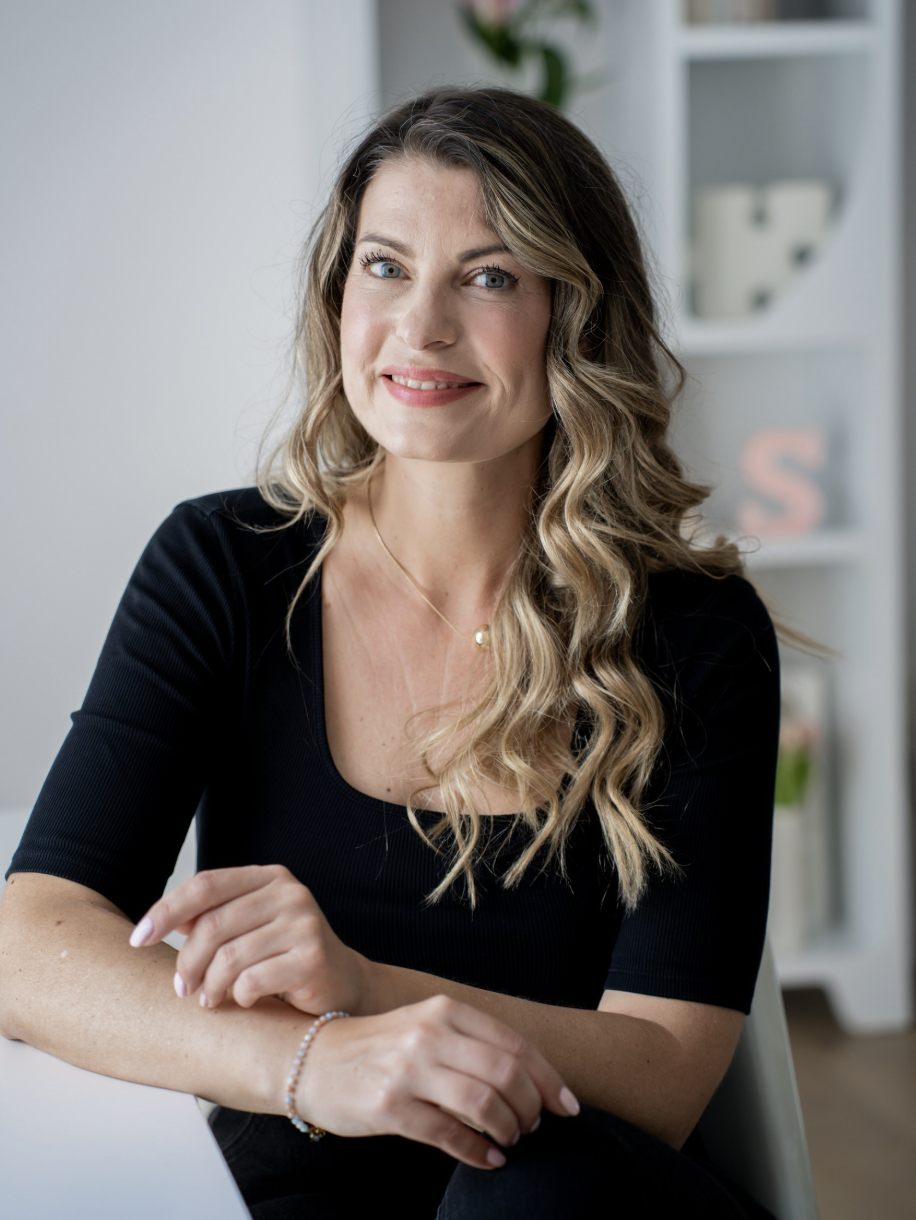 Portrait of Claudia Wolter